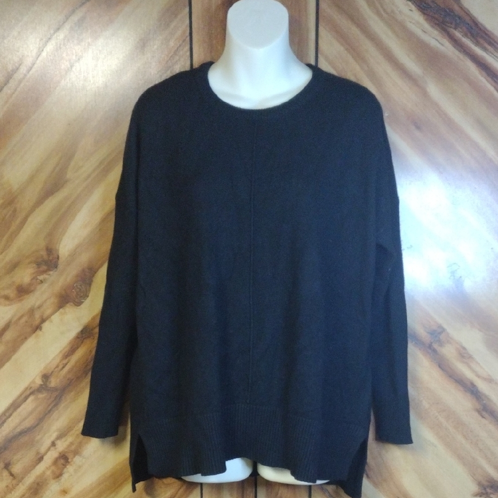 Lilly Pulitzer Black Pull Over Sweater For Women's Size XL